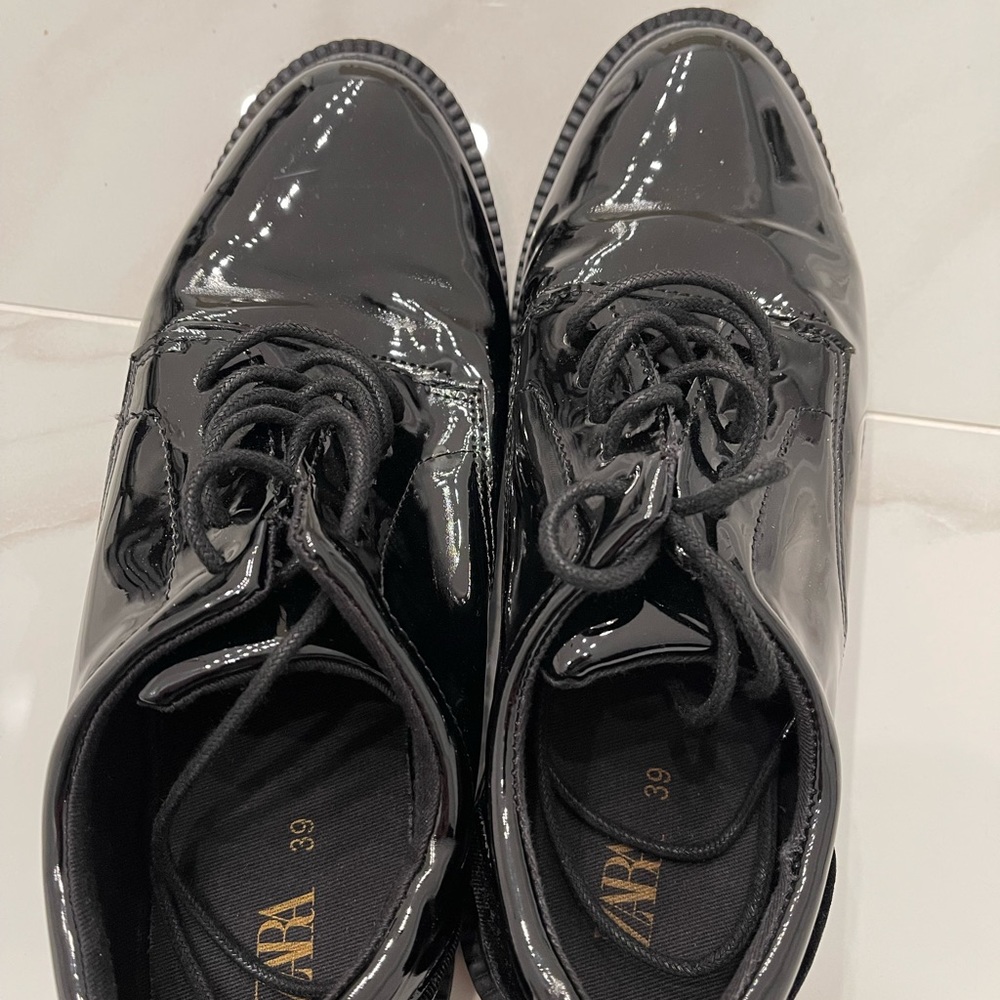 Boys shoes, 39 never used, because they fit small, and I lost the receipt.